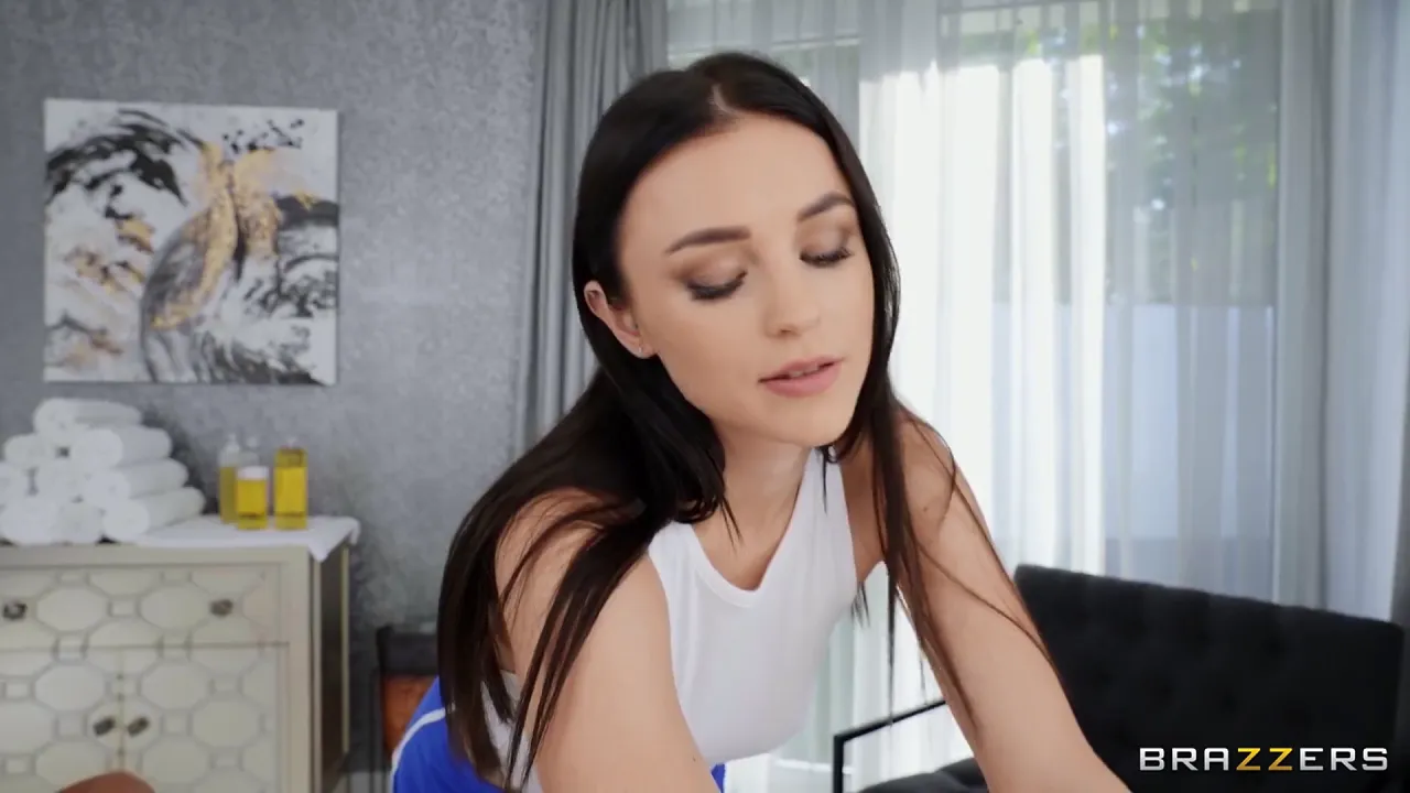 MILF Alya Stark gets an oil massage and lesbian sex with Shalina Devine using a toy