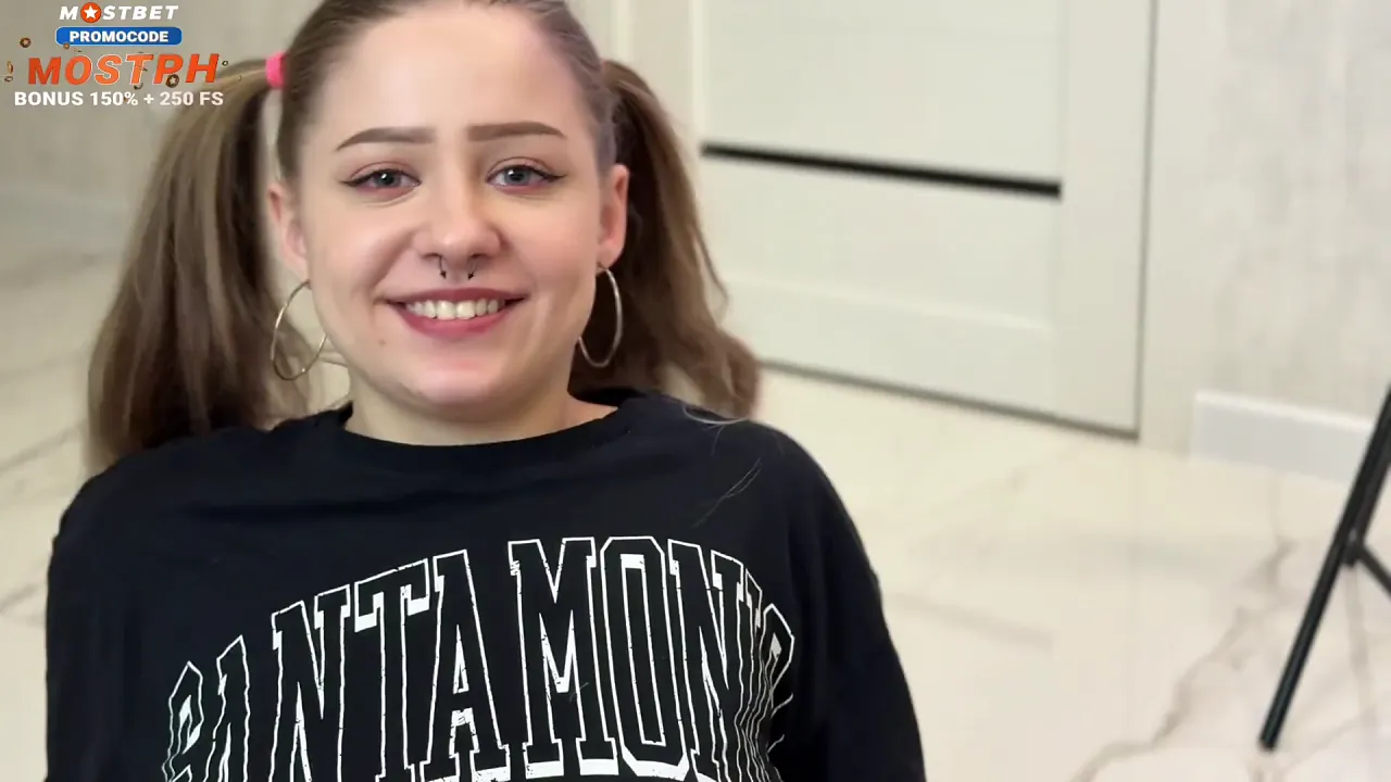 Montana's Vibe dances for Sigma Boy while giving him a blowjob and getting cumshots