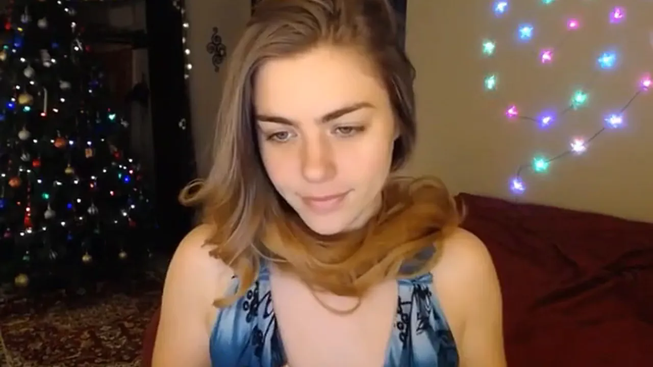 Awesome Kate, the redhead babe, masturbates with a vibrator on her webcam solo stream