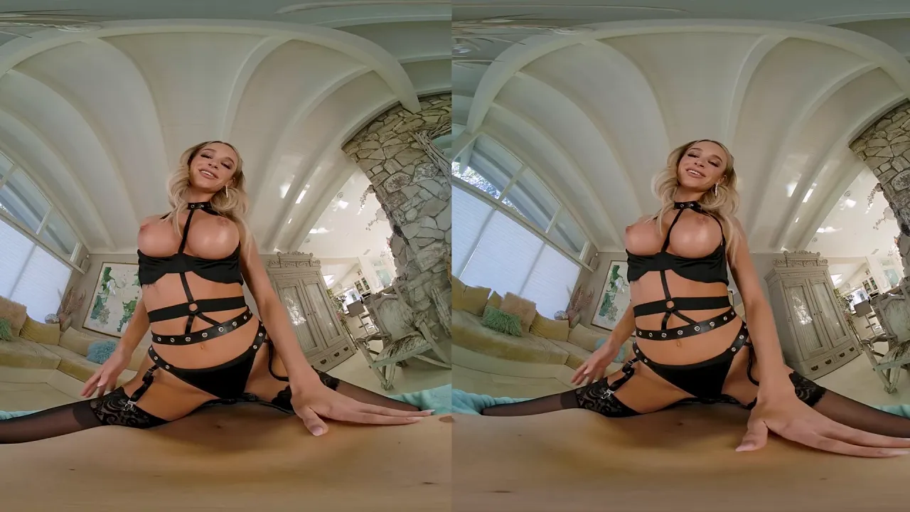 Babe big tits blowjob video