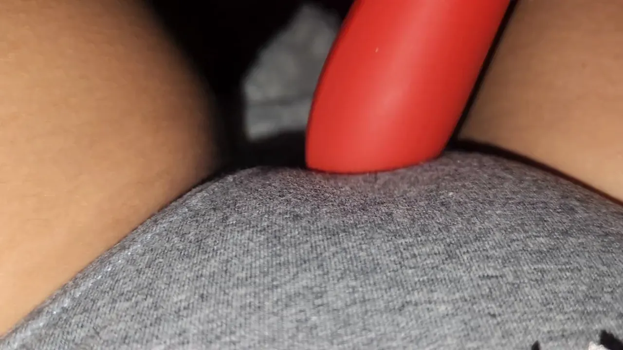 Solo female masturbates to orgasm using toys