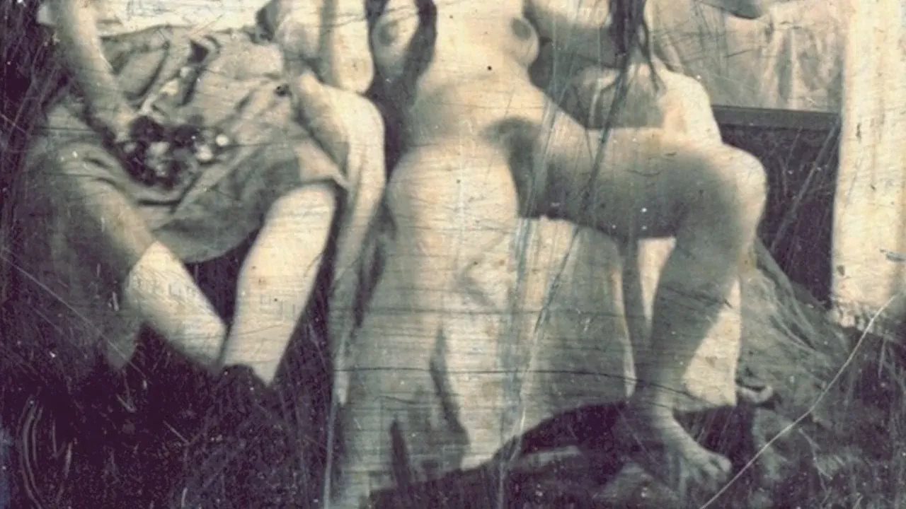 Vintage step-grandmother gives retro blowjobs and fucks her family