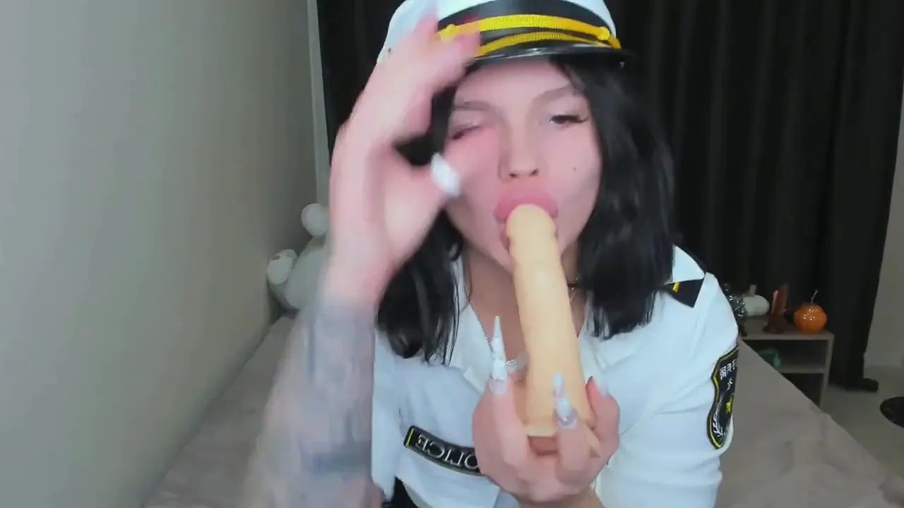 Brunette solo girl uses a dildo for anal and blowjob before having an orgasm