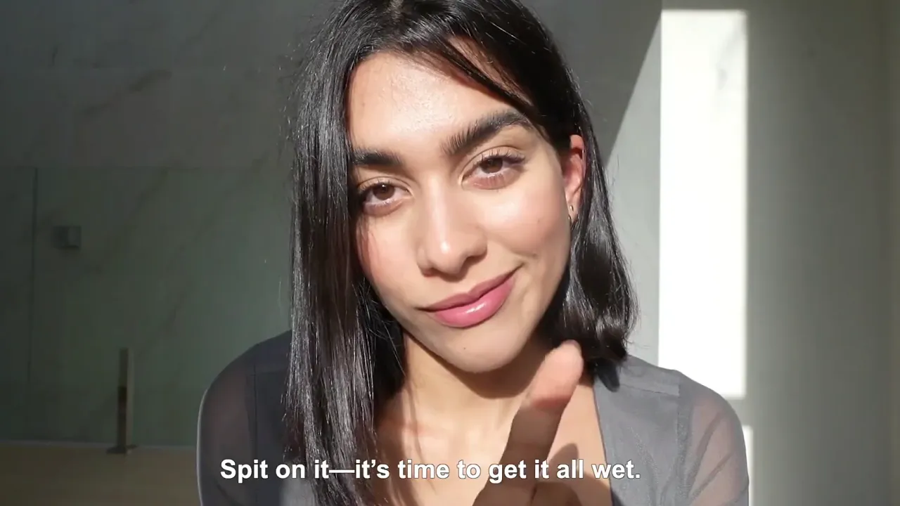 Latina solo JOI with big booty and small tits