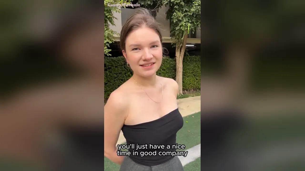 Amateur ass clap ass shaking video