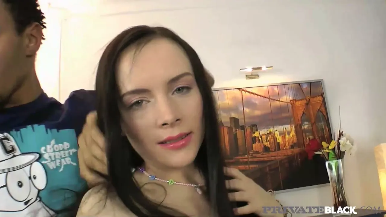 Young beauty polly Sunshine gets dicked!