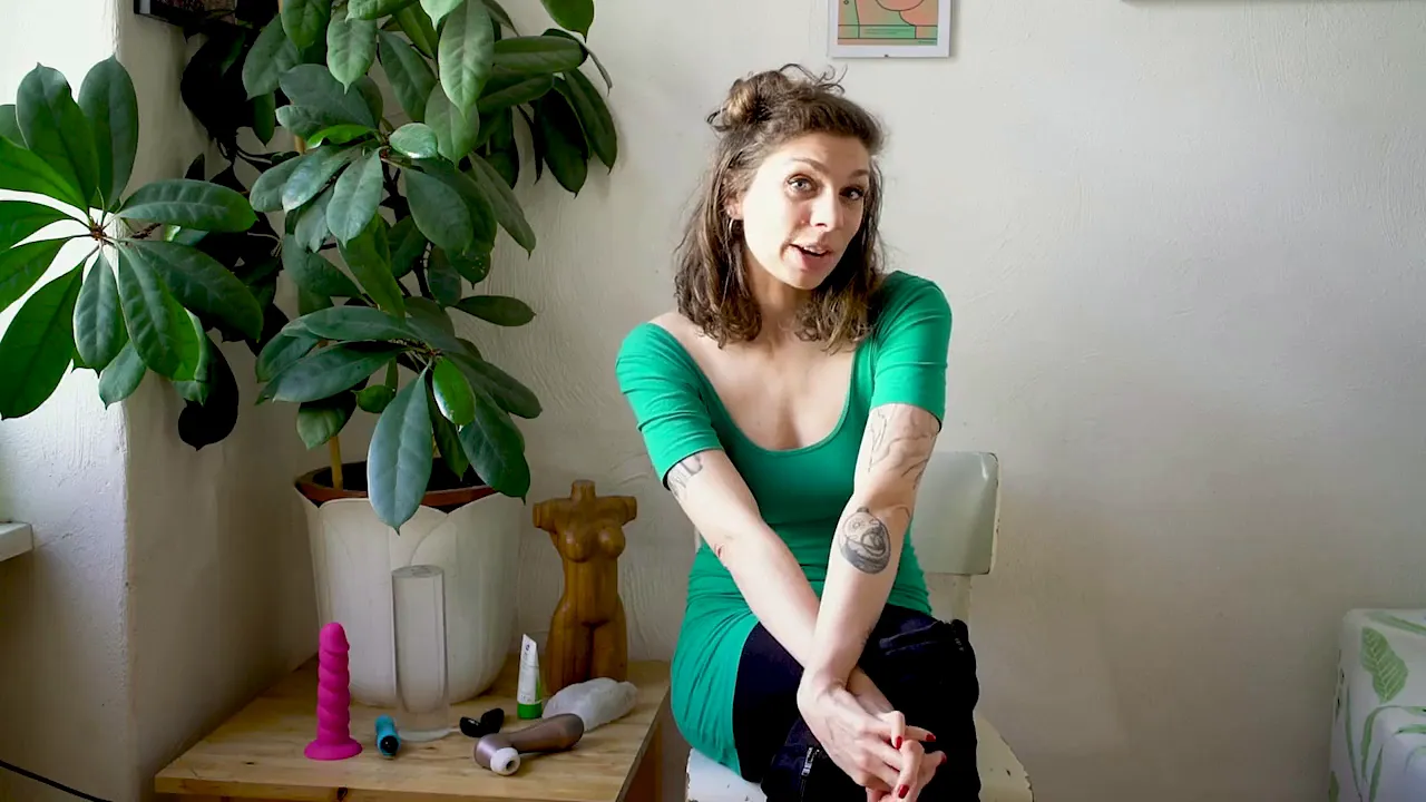 Brunette solo masturbation with feet and anal toys