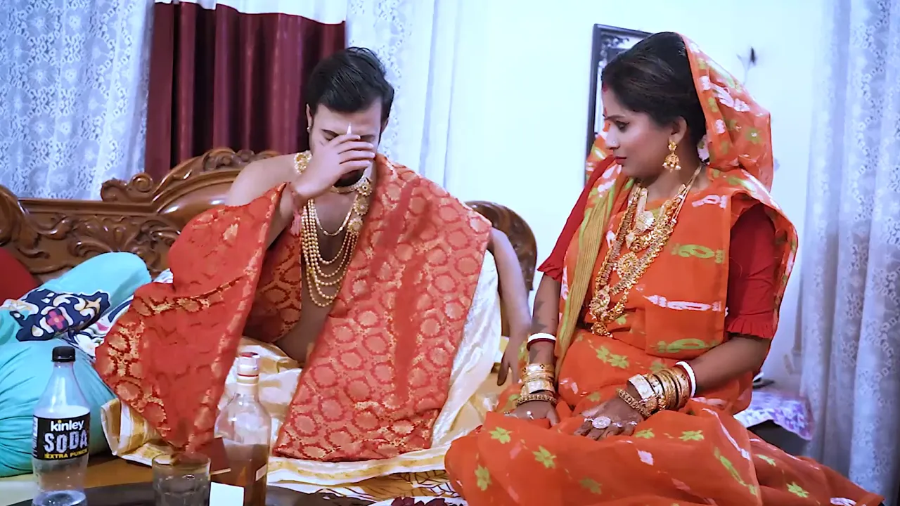 Indian housewife Sudipa has deepthroat sex and creampies in her bedroom