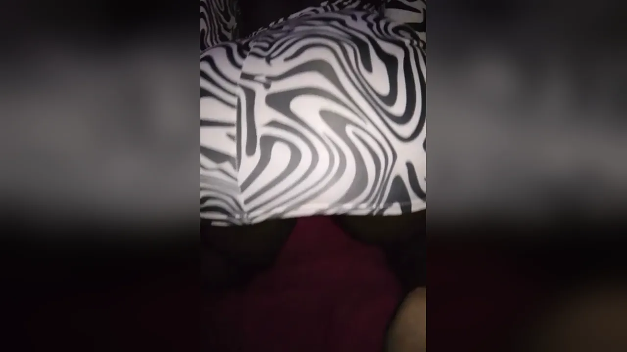 Ebony solo girl Porina seductively bounces her big round chocolate ass