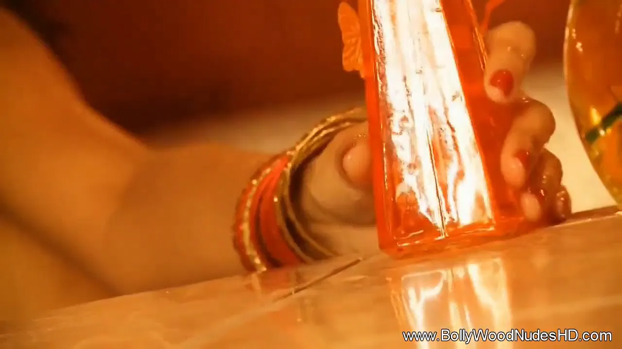 Indian dancer MILF strips naked and teases