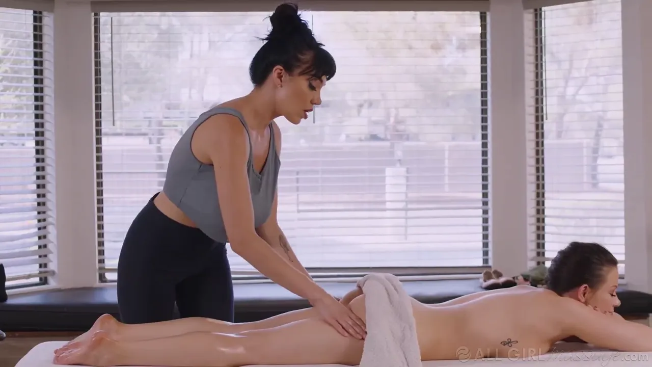 Alison Rey and Little Puck turn massage session into lesbian sex