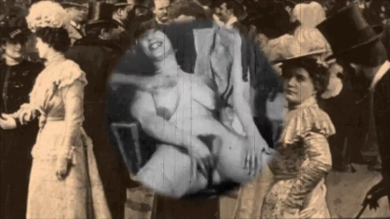 Vintage granny lesbians lick and finger each other's hairy pussies
