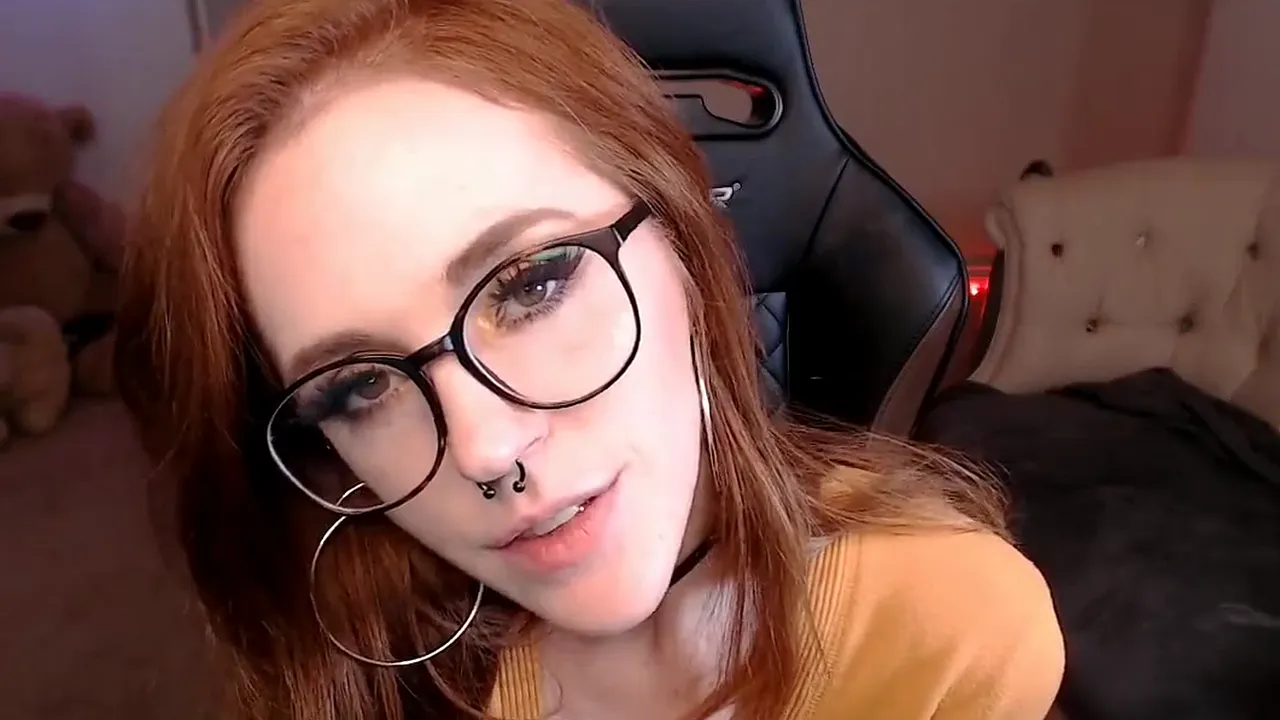 Amateur small tits solo female video