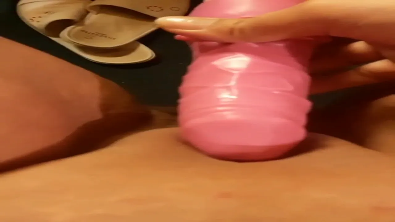 RedSparow masturbates with a vibrator on camera