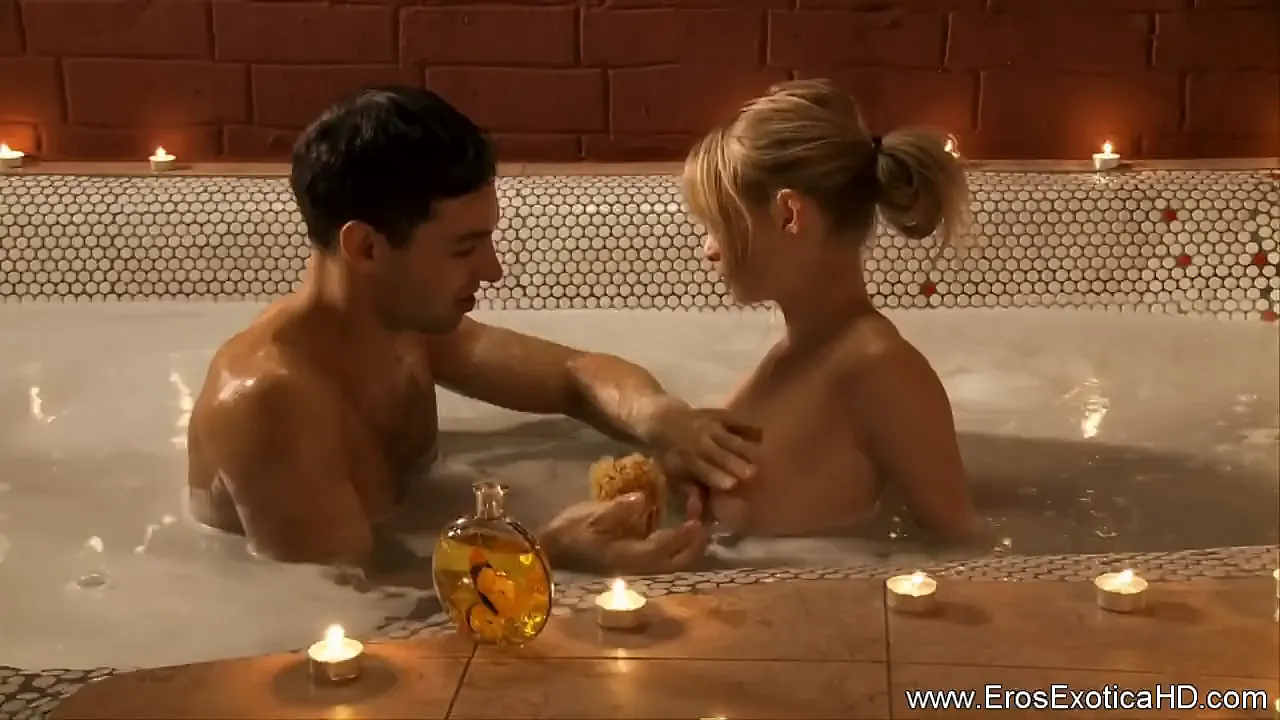 Blonde babe in her 20s has romantic anal sex in the 69 position