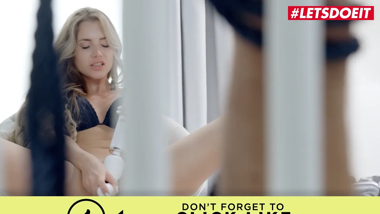 Babe big ass big tits video