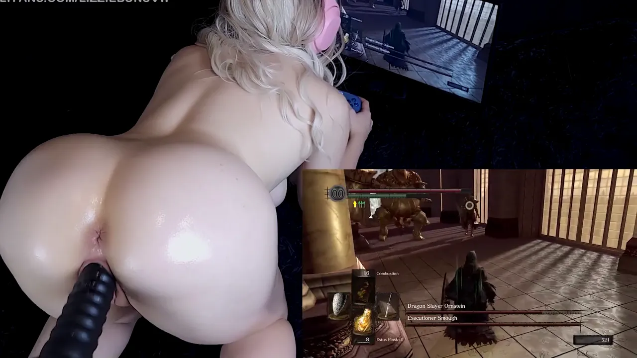 Blonde cartoon gamer girl Lizzie Buns uses a huge dildo on her big ass in POV