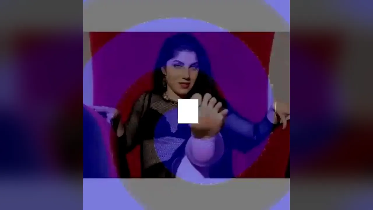 Mistress Lisa hypnotizes and mesmerizes her submissive with foot worship