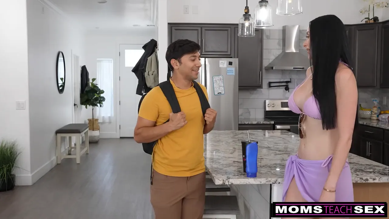 Blonde professor seduces her student for a threesome with big tits and deepthroating