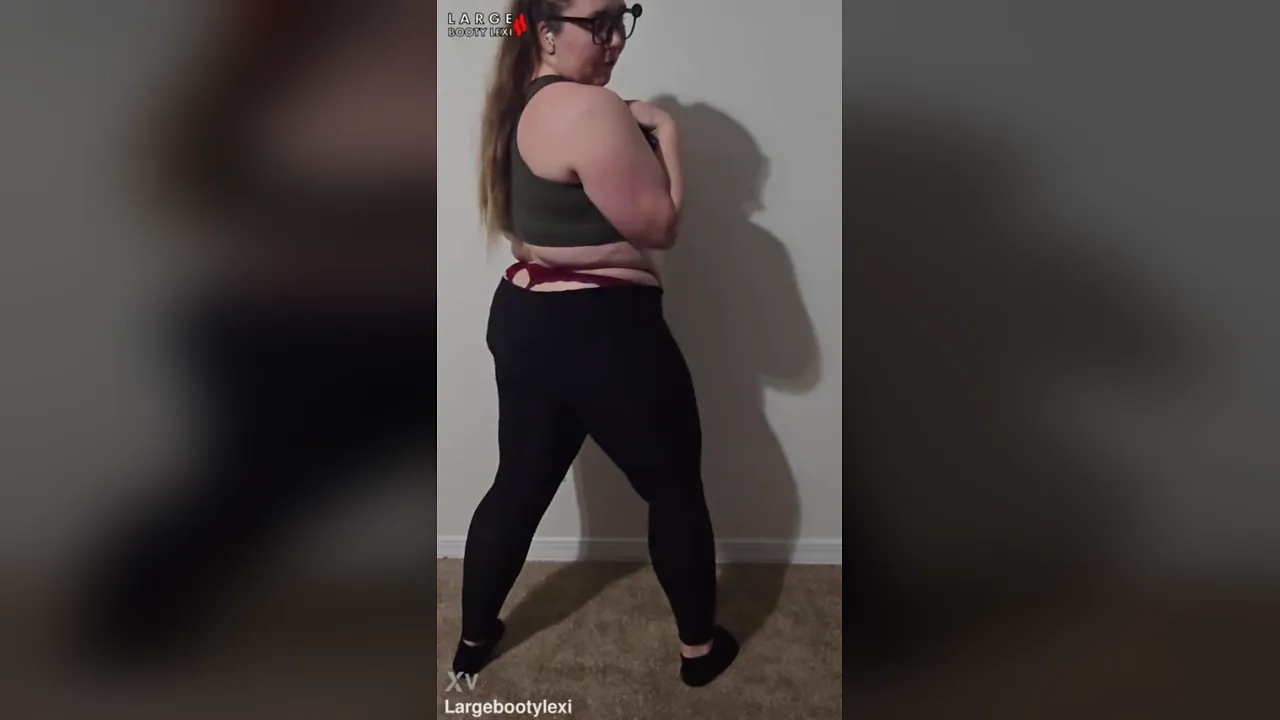 Curvy solo masturbation with huge ass and tits by LargeBootyLexi