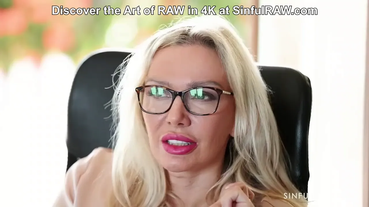 Big Ass big tits blowjob video